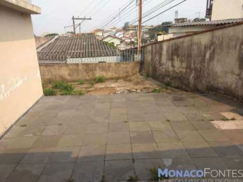 Foto 23 de 28: Terreno em leilão em Arujá - SP, bairro Jardim Rincão — LOTE 001 Terreno com 2 benfeitorias, A.T. 300m², Jardim Rincão, Arujá/SP