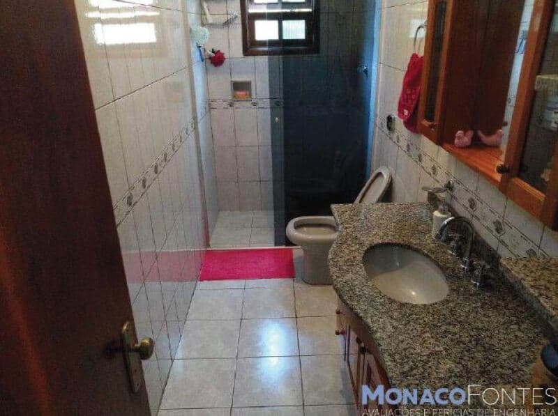 Foto 10 de 22: Terreno em leilão em Guararema - SP, bairro Vale dos Eucaliptos — LOTE 001 Terreno com A.T. 1.221,50m², Vale dos Eucaliptos, Guararema/SP