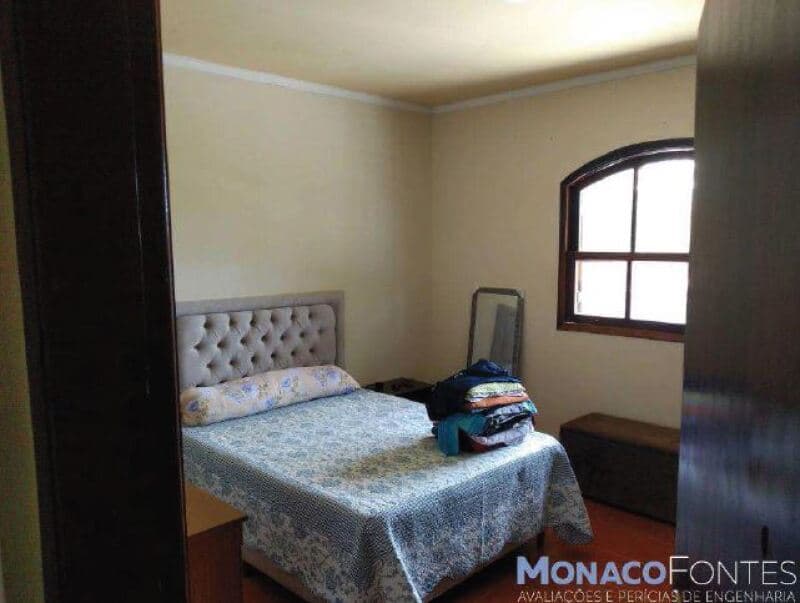 Foto 15 de 22: Terreno em leilão em Guararema - SP, bairro Vale dos Eucaliptos — LOTE 001 Terreno com A.T. 1.221,50m², Vale dos Eucaliptos, Guararema/SP