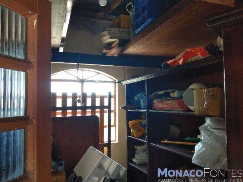 Foto 18 de 22: Terreno em leilão em Guararema - SP, bairro Vale dos Eucaliptos — LOTE 001 Terreno com A.T. 1.221,50m², Vale dos Eucaliptos, Guararema/SP