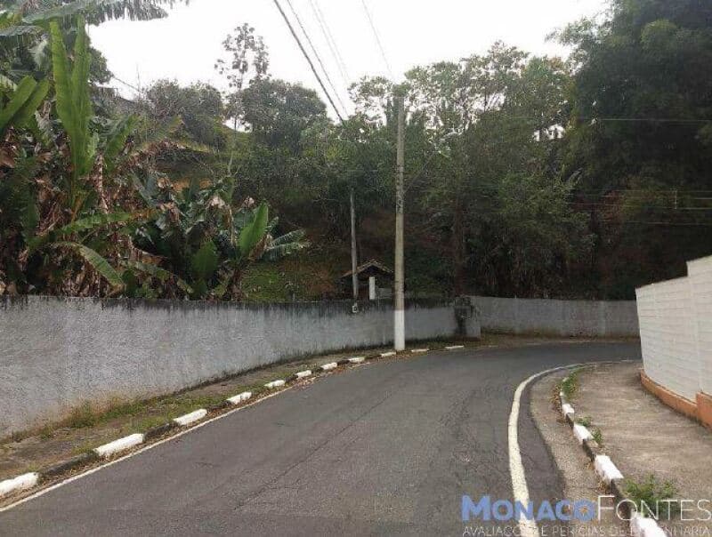 Foto 2 de 2: Terreno em leilão em Guararema - SP, bairro Vale dos Eucaliptos — LOTE 001 Terreno com A.T. 1.091m², Vale dos Eucaliptos I, Guararema/SP