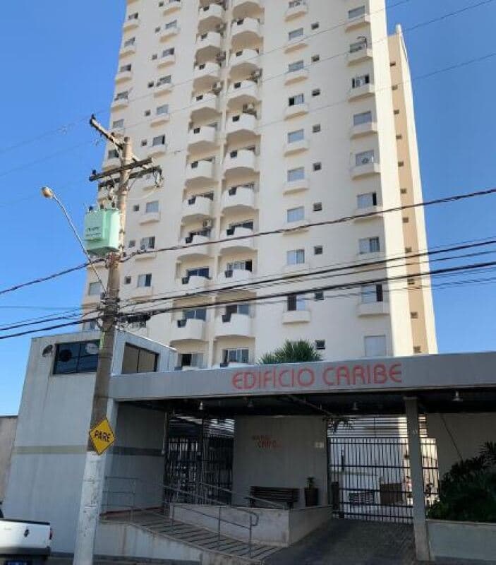 Foto 1 de 11: Apartamento em leilão em Bauru - SP — LOTE 001 Apartamento Ed. Residencial Caribe, A.U. 86m², Jd. Estoril, Bauru/SP