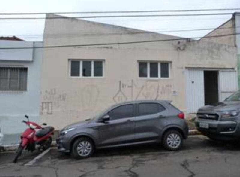 Foto 2 de 14: Comercial em leilão em Bauru - SP — LOTE 001 Imóvel Residencial/Comercial, área de 235m², Centro, Bauru/SP