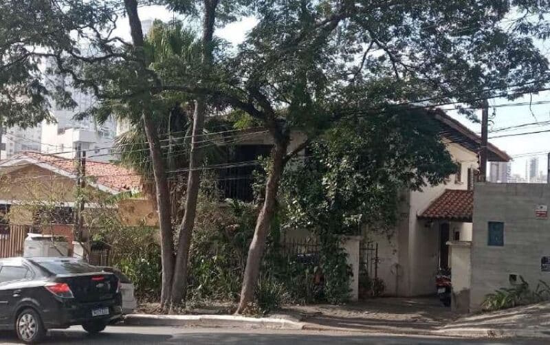 Foto 1 de 20: Casa em leilão em São Paulo - SP — LOTE 001 Casa com A.T. 325m², A.C. 284m², 4 dorms (1 suíte), Vila Madalena, São Paulo/SP