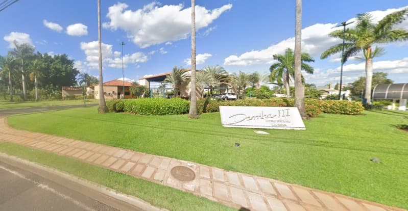 Foto 1 de 10: Terreno em leilão em São José Do Rio Preto - SP — LOTE 001 Terreno urbano com benfeitorias (4 matrículas), área de 876m², Residencial Damha III, São J
