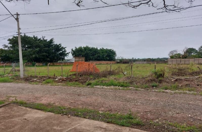 Foto 4 de 4: Terreno em leilão em Piracicaba - SP — LOTE 001 Terreno com área de 6.526,80m², bairro Dois Córregos, Piracicaba/SP