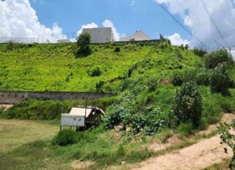 Terreno em leilão em Francisco Morato - SP — LOTE 002 Terreno na Rua Americana, Lote A, Fazenda Belém e Cachoeira, área de 22.487m², Francisco Mo