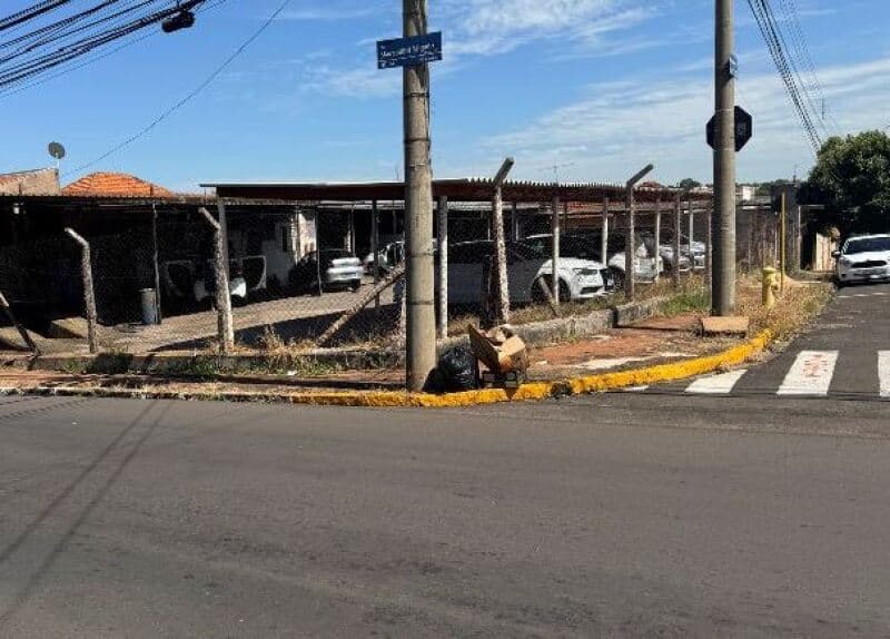 Terreno em leilão em Bauru - SP — LOTE 001 Terreno com A.T. 690m², Lotes nº 6 e 7, Quadra nº 3, Vila Antártica, Bauru/SP