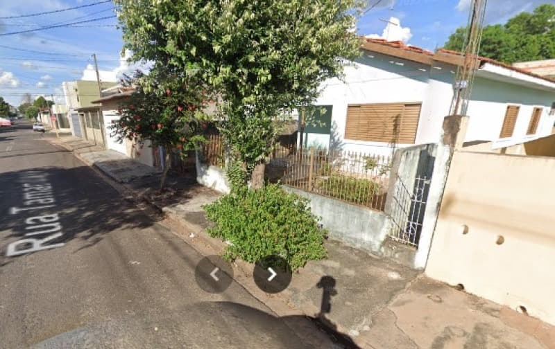 Foto 2 de 4: Casa em leilão em Bauru - SP — LOTE 002 CASA E TERRENO, em Bauru, área total de 484m², Vila Ipiranga, Bauru/SP
