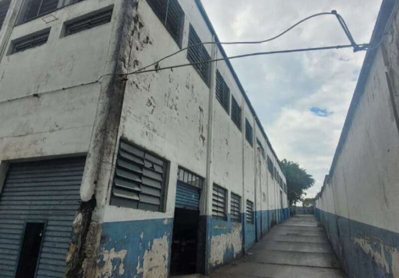 Foto 2 de 7: Terreno em leilão em Ferraz De Vasconcelos - SP — LOTE 008 Terreno com prédio industrial com área de 2.483,72m², Tanquinho, Ferraz de Vasconcelos/SP