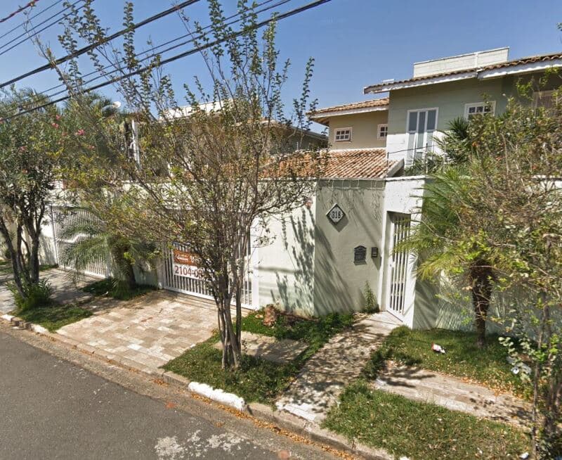 Casa em leilão em Campinas - SP — LOTE 001 Casa com A.C. 270m², A.T. 450m², Vila Brandina, Campinas/SP