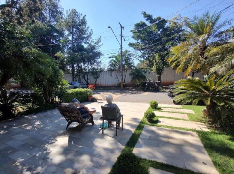 Foto 9 de 40: Casa em leilão em Santana De Parnaíba - SP — LOTE 001 Casa no loteamento Alphaville Residencial 3, A.T. 360m², A.C. 266m², Alphaville, Santana de