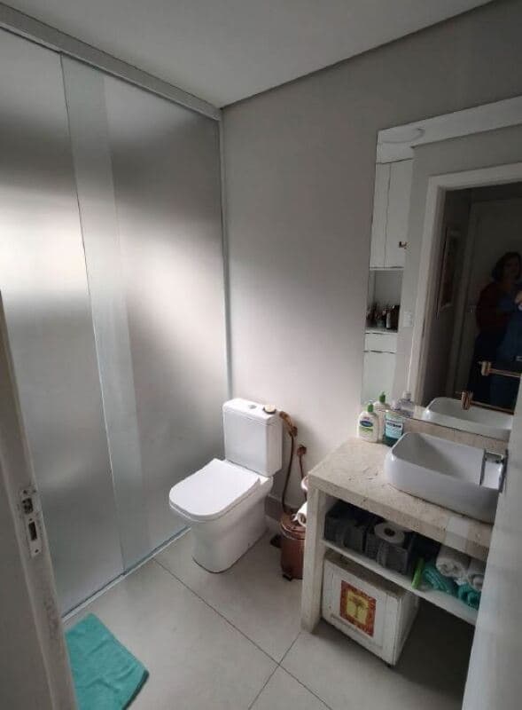 Foto 13 de 40: Casa em leilão em Santana De Parnaíba - SP — LOTE 001 Casa no loteamento Alphaville Residencial 3, A.T. 360m², A.C. 266m², Alphaville, Santana de