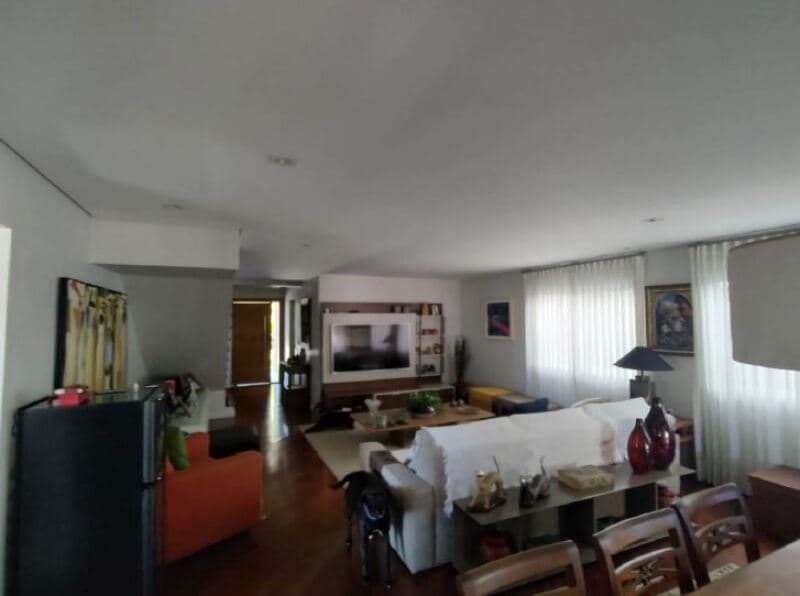 Foto 15 de 40: Casa em leilão em Santana De Parnaíba - SP — LOTE 001 Casa no loteamento Alphaville Residencial 3, A.T. 360m², A.C. 266m², Alphaville, Santana de