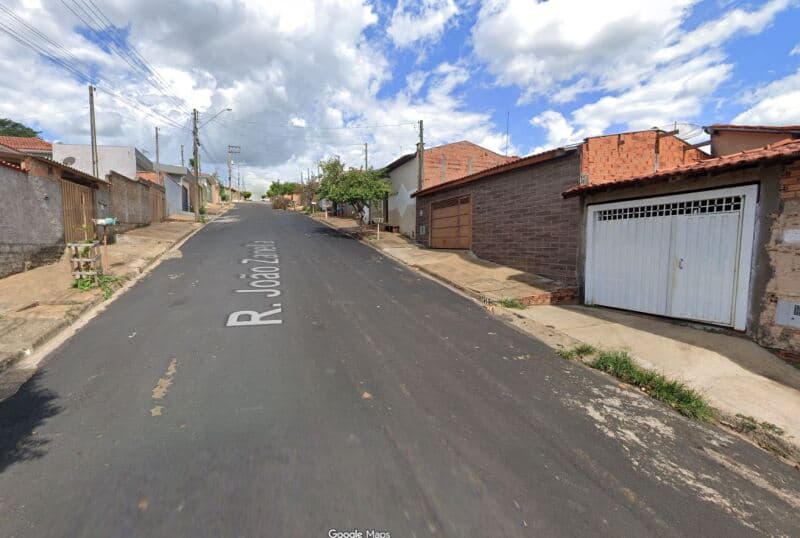 Foto 3 de 3: Terreno em leilão em Santa Rosa De Viterbo - SP — LOTE 001 Imóvel Residencial com A.T. 200m², A.C. 81m², Jd. Júlio Moretti, Santa Rosa de Viterbo/SP