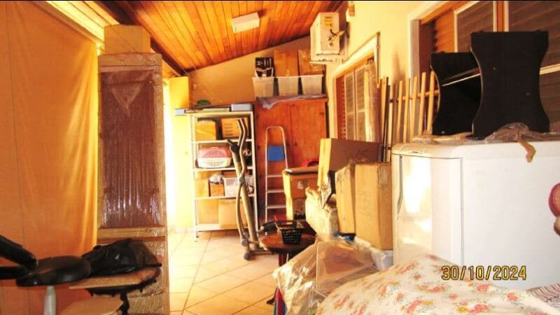 Foto 6 de 15: Casa em leilão em Bauru - SP, bairro Vila Pacífico — LOTE 001 Imóvel Residencial com A.C. 182m², A.T. 304m², piscina, Vila Pacífico, Bauru/SP