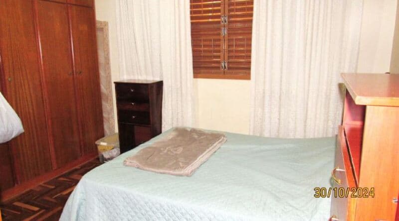 Foto 14 de 15: Casa em leilão em Bauru - SP, bairro Vila Pacífico — LOTE 001 Imóvel Residencial com A.C. 182m², A.T. 304m², piscina, Vila Pacífico, Bauru/SP