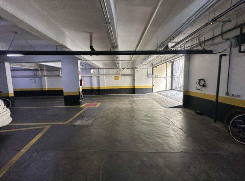 Foto 3 de 9: Comercial em leilão em São Paulo - SP, bairro Jardim Paulista — LOTE 001 Vaga de garagem no Ed. Mansão Bonnard, A.U.T. 20,34m², Jd. Paulista, São Paulo/SP
