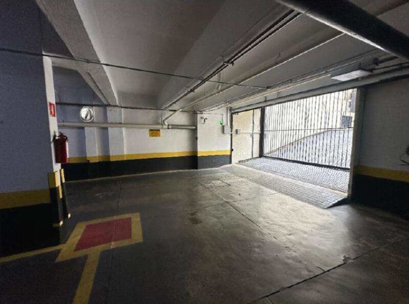 Foto 4 de 9: Comercial em leilão em São Paulo - SP, bairro Jardim Paulista — LOTE 001 Vaga de garagem no Ed. Mansão Bonnard, A.U.T. 20,34m², Jd. Paulista, São Paulo/SP