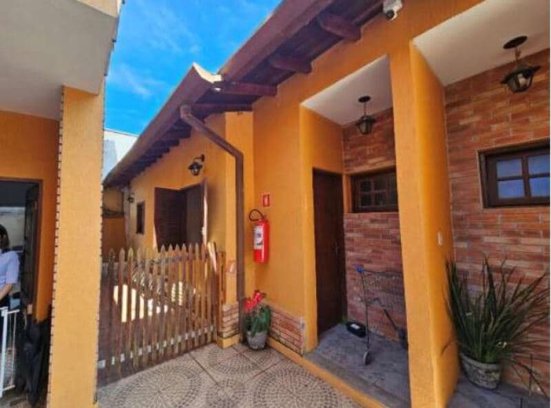 Foto 16 de 17: Casa em leilão em Bertioga - SP, bairro Centro — LOTE 001 Casa nº 05, Residencial Athenas, A.U. 83,84m², 2 suítes, 1 vaga, Centro, Bertioga/SP