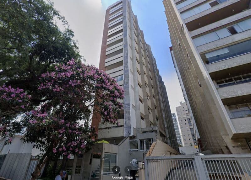 Foto 1 de 19: Apartamento em leilão em Campinas - SP, bairro Centro — LOTE 001 Apartamento e Vagas de Garagem, Ed. Scala, A.U. 142m², 3 dorms, Centro, Campinas/SP