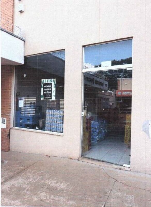 Foto 1 de 4: Comercial em leilão em São Carlos - SP, bairro Água Vermelha — LOTE 001 Salão no RESIDENCIAL BOSQUE DOS JATOBÁS, A.P. 30m², Água Vermelha, São Carlos/SP