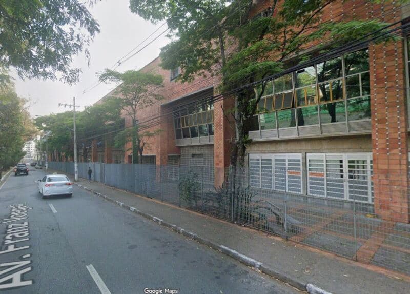 Foto 3 de 5: Terreno em leilão em Osasco - SP, bairro Vila Yara — LOTE 001 Grande Prédio de 40.453,88m² com Edificações em Osasco/SP