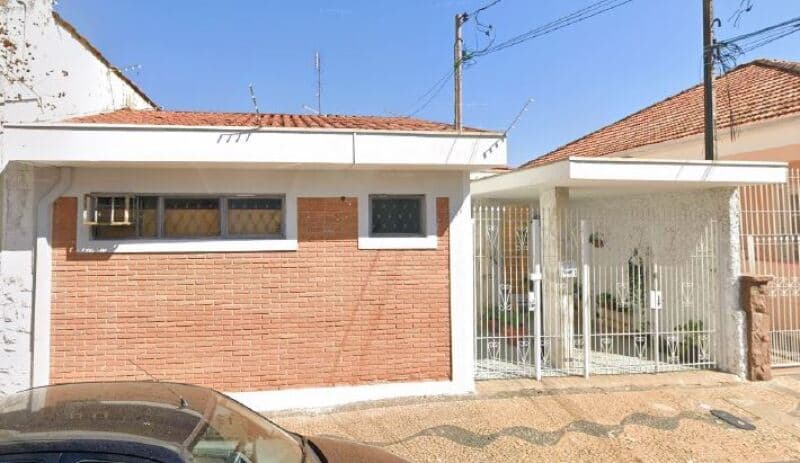 Foto 1 de 2: Casa em leilão em Rio Claro - SP, bairro Centro — LOTE 002 DIREITOS (20%) Imóvel Residencial, A.C. 222m², Centro, Rio Claro/SP