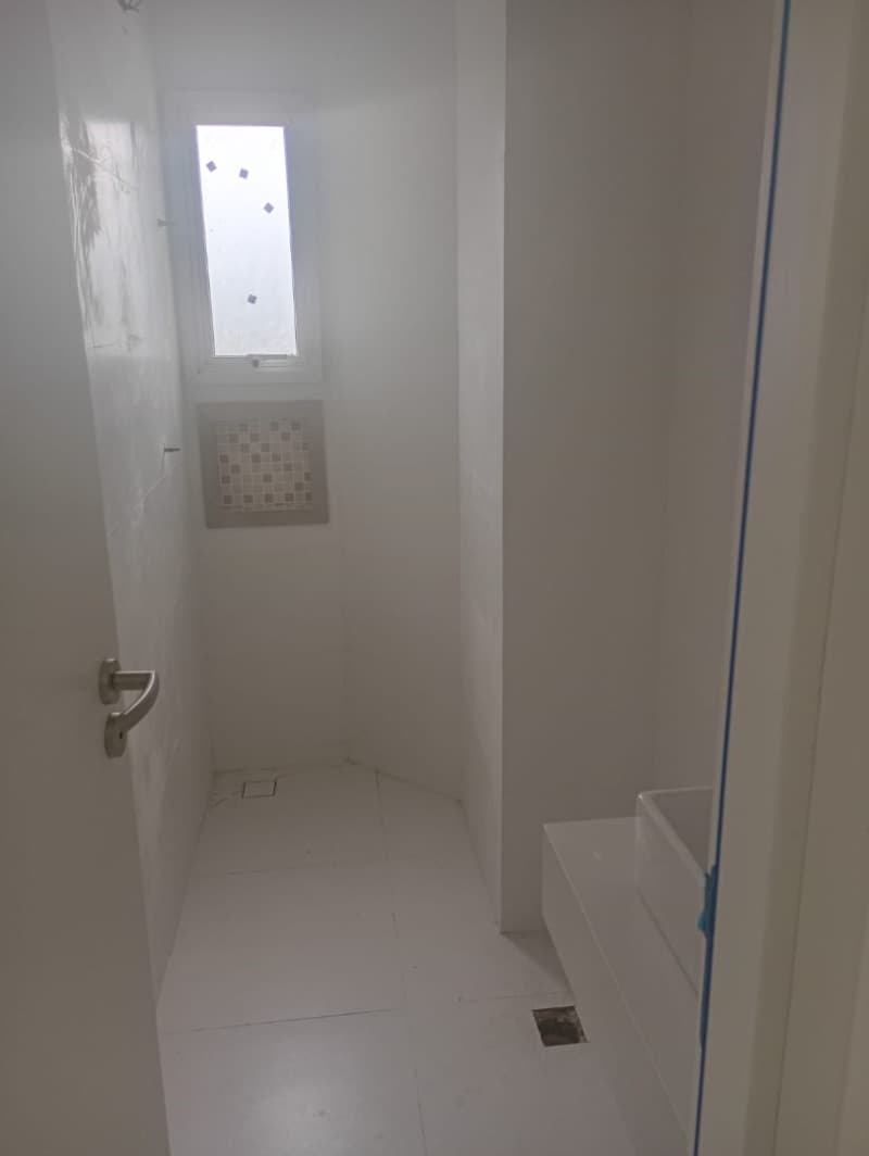 Foto 4 de 22: Apartamento em leilão em Caraguatatuba - SP, bairro Praia Indaiá — LOTE 001 (DIREITOS) - Apartamento em Caraguatatuba STUDIO 500 com 93m², 1 vaga, , Praia Indaiá - Car