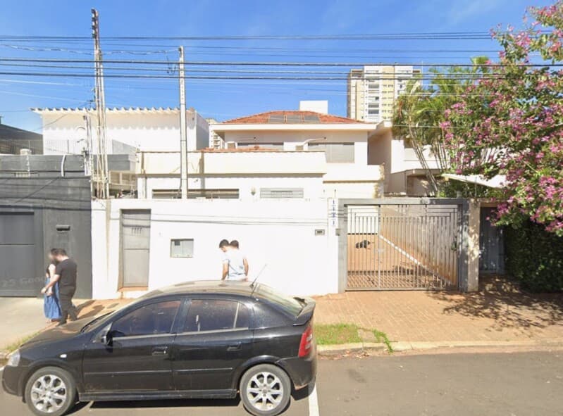 Foto 1 de 3: Casa em leilão em Araçatuba - SP, bairro Jardim Sumaré — LOTE 001 Sobrado com área de 450m², Jardim Sumaré, Araçatuba/SP