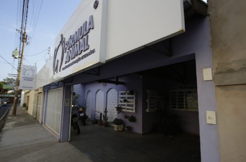 Foto 2 de 7: Comercial em leilão em Franca - SP, bairro Centro — LOTE 001 Prédio comercial e respectivo terreno, A.T. 218m², A.C. 120m², Centro, Franca/SP