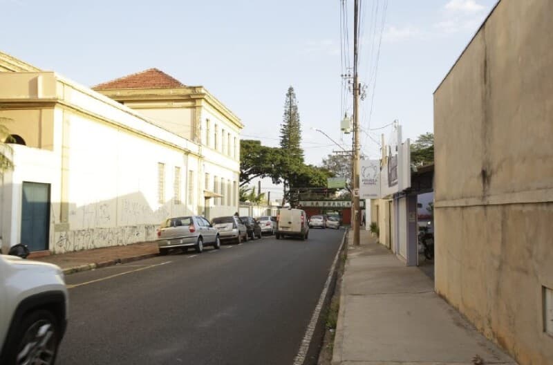 Foto 7 de 7: Comercial em leilão em Franca - SP, bairro Centro — LOTE 001 Prédio comercial e respectivo terreno, A.T. 218m², A.C. 120m², Centro, Franca/SP