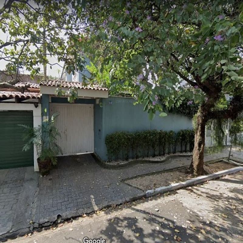 Casa em leilão em São Paulo - SP, bairro Moema — LOTE 001 Imóvel residencial com A.T. 311m², A.C. 290m², Moema, São Paulo/SP