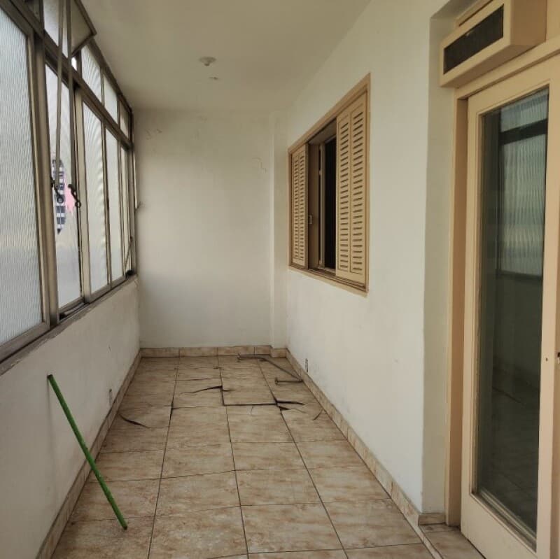 Foto 6 de 17: Apartamento em leilão em São Paulo - SP, bairro Santa Cecília — LOTE 001 Apartamento Ed. Lívia, A.U. 119m², 2 dorms, Santa Cecília, São Paulo/SP