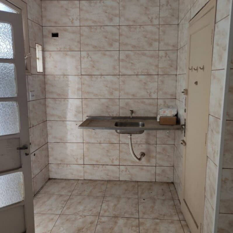 Foto 13 de 17: Apartamento em leilão em São Paulo - SP, bairro Santa Cecília — LOTE 001 Apartamento Ed. Lívia, A.U. 119m², 2 dorms, Santa Cecília, São Paulo/SP