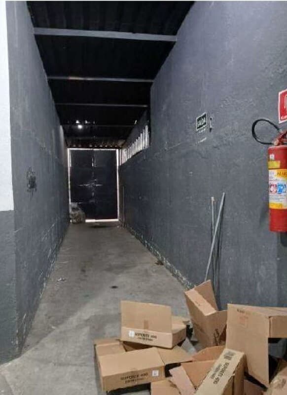 Foto 14 de 14: Comercial em leilão em São Paulo - SP, bairro Barra Funda — LOTE 001 (1/3) Galpão comercial com área de 997m², Barra Funda, São Paulo/SP