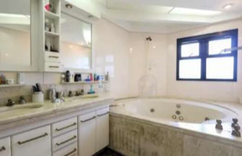 Foto 18 de 27: Apartamento em leilão em São Paulo - SP, bairro Vila Andrade — LOTE 001 Apartamento Ed. Partenon, Cond. Monte Olimpo, A.P. 304m², 4 suítes, Santo Amaro, São Paulo/