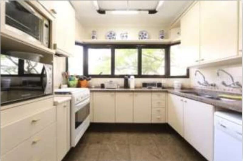 Foto 26 de 27: Apartamento em leilão em São Paulo - SP, bairro Vila Andrade — LOTE 001 Apartamento Ed. Partenon, Cond. Monte Olimpo, A.P. 304m², 4 suítes, Santo Amaro, São Paulo/
