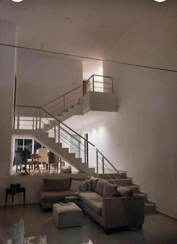 Foto 6 de 14: Terreno em leilão em Santana De Parnaíba - SP, bairro Alphaville — LOTE 001 Imóvel no Loteamento Alphaville Sant'Anna (Alphaville Bourle Marx), A.T. 441m², A.C. 206m²,