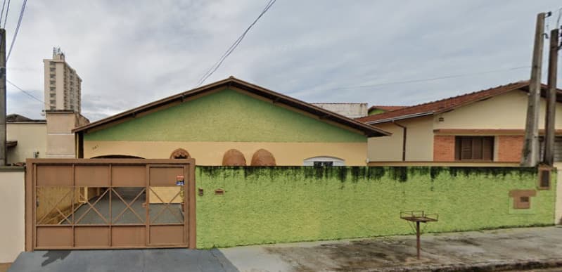 Casa em leilão em Botucatu - SP — LOTE 017 CASA DE 142,97M² EM VILA CARMELO - BOTUCATU/SP