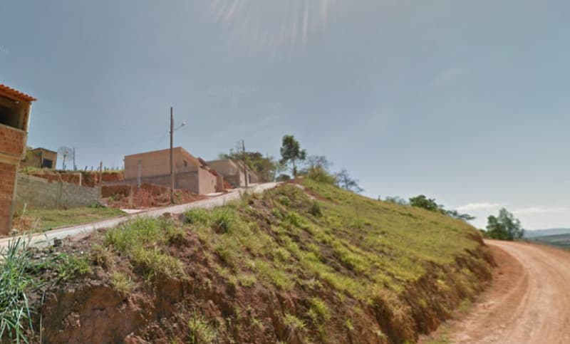 Area Rural em leilão em Cataguases - MG — LOTE 016 1/6 (um sexto) - Área de terras entre o bairro José Gabriel de Barros e terras de herdeiros
