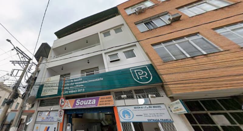 Apartamento em leilão em Ubá - MG, bairro Centro — LOTE 009 APARTAMENTO DE 161,15M² COM COBERTURA DE 150,16M² NO CENTRO DE UBÁ/MG