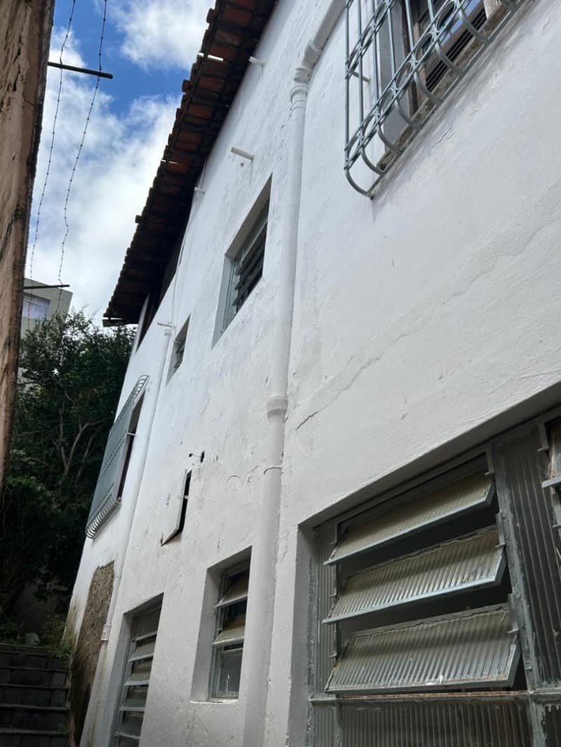 Foto 9 de 12: Casa em leilão em Belo Horizonte - MG, bairro São Lucas — LOTE 001 Casa residencial contendo 3 pavimentos, situada na rua Rádio, 146 – bairro São Lucas