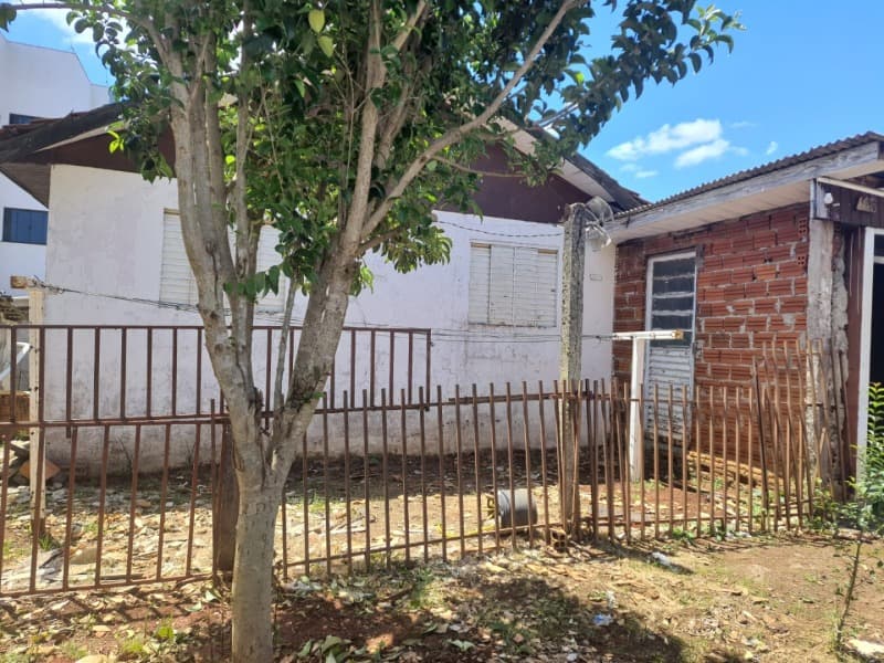 Foto 2 de 3: Terreno em leilão em Chapecó - SC, bairro São Pedro — LOTE 001 Imóvel Urbano