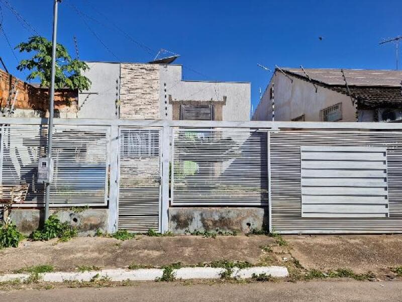 Casa em leilão em Várzea Grande - MT — LOTE 208 CASA EM VARZEA GRANDE/MT