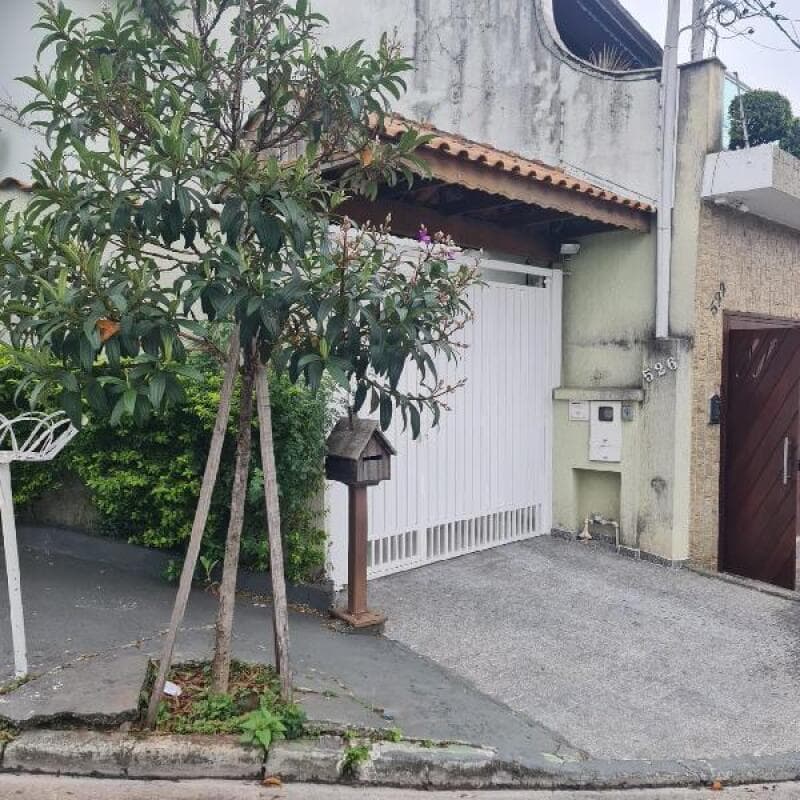 Casa em leilão em Taboão Da Serra - SP — LOTE 594 CASA EM TABOAO DA SERRA/SP