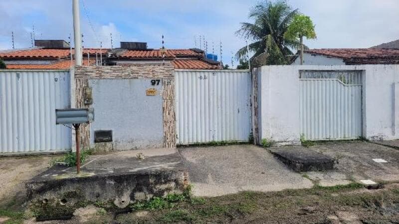Casa em leilão em Feira De Santana - BA — LOTE 036 CASA EM FEIRA DE SANTANA/BA - DESCONTO DE 25,98% DO VALOR DE AVALIAÇÃO NO 2º LEILÃO