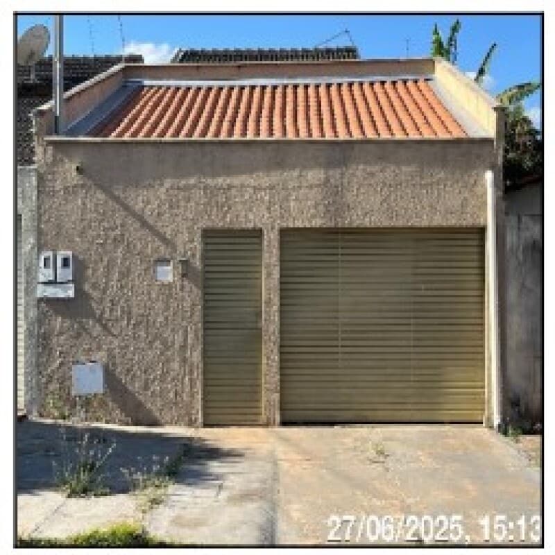 Casa em leilão em Aparecida De Goiânia - GO — LOTE 075 CASA EM APARECIDA DE GOIANIA/GO - DESCONTO DE 40% DO VALOR DE AVALIAÇÃO NO 2º LEILÃO