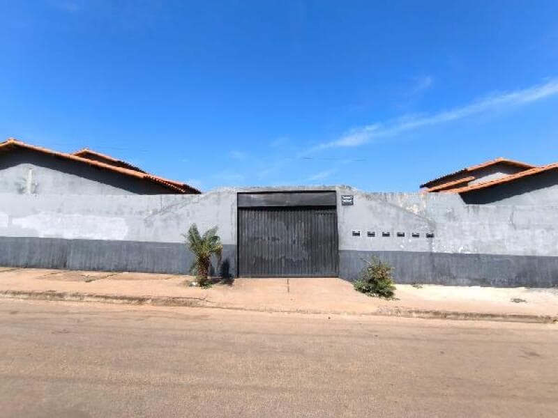 Casa em leilão em Planaltina - GO — LOTE 119 CASA EM PLANALTINA/GO