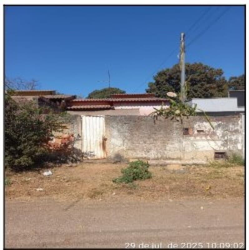 Casa em leilão em Santo Antônio Do Descoberto - GO — LOTE 135 CASA EM SANTO ANTONIO DO DESCOBERTO/GO - DESCONTO DE 28,57% DO VALOR DE AVALIAÇÃO NO 2º LEI